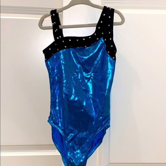 Girls leotards - like new